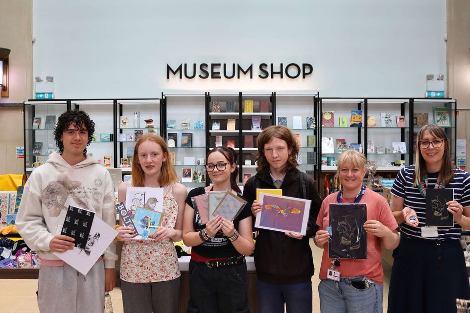 b6 students at Bolton Museum b6 students at Bolton Museum