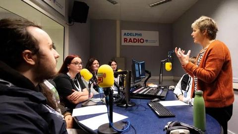 B6 Students Explore World of Artificial Intelligence at the BBC Verify Tour