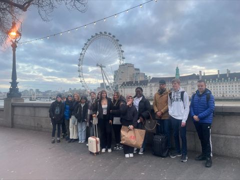 B6 Politics Students Visit London