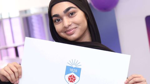 Zainab Hassan 